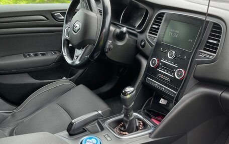 Renault Megane IV, 2018 год, 1 265 000 рублей, 13 фотография