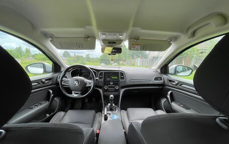 Renault Megane IV, 2018 год, 1 265 000 рублей, 18 фотография