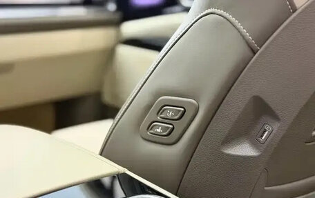 KIA Carnival, 2023 год, 4 985 000 рублей, 12 фотография