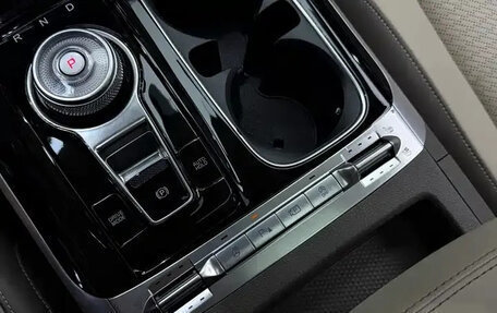 KIA Carnival, 2023 год, 4 985 000 рублей, 21 фотография