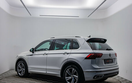 Volkswagen Tiguan II, 2021 год, 3 670 000 рублей, 8 фотография