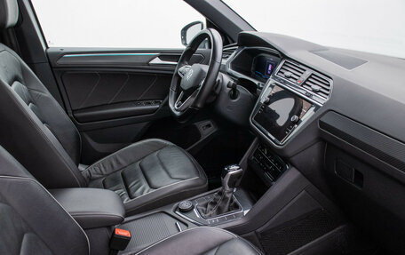 Volkswagen Tiguan II, 2021 год, 3 670 000 рублей, 10 фотография