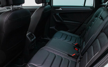 Volkswagen Tiguan II, 2021 год, 3 670 000 рублей, 12 фотография