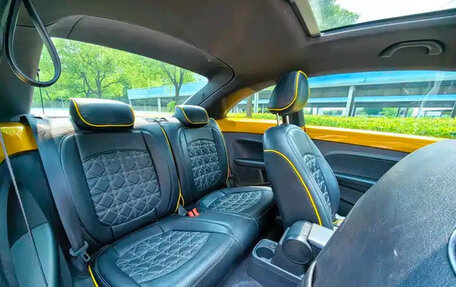 Volkswagen Beetle, 2018 год, 2 600 000 рублей, 8 фотография