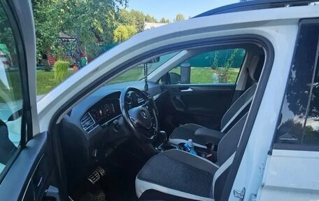 Volkswagen Tiguan II, 2019 год, 3 000 000 рублей, 11 фотография