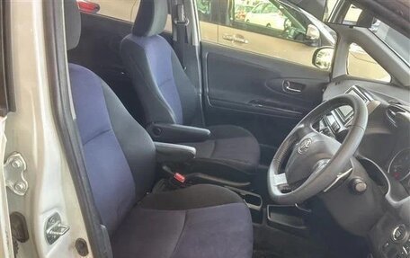 Toyota Wish II, 2017 год, 1 199 000 рублей, 8 фотография