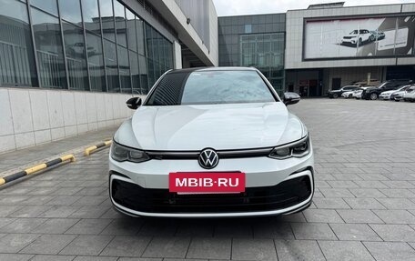 Volkswagen Golf VIII, 2023 год, 2 276 000 рублей, 2 фотография