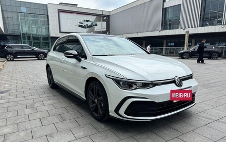 Volkswagen Golf VIII, 2023 год, 2 276 000 рублей, 3 фотография