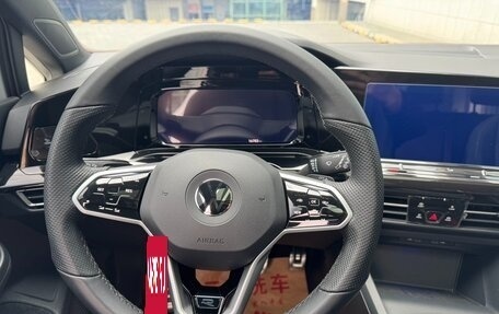 Volkswagen Golf VIII, 2023 год, 2 276 000 рублей, 12 фотография
