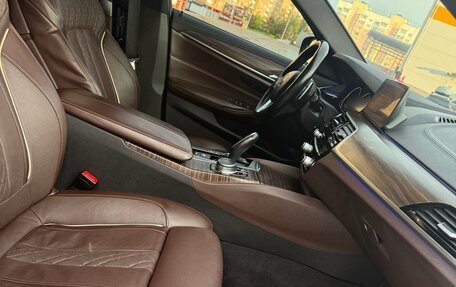 BMW 5 серия, 2018 год, 3 920 000 рублей, 14 фотография