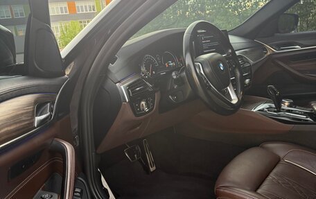 BMW 5 серия, 2018 год, 3 920 000 рублей, 13 фотография