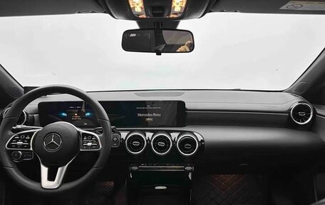 Mercedes-Benz A-Класс, 2022 год, 2 000 000 рублей, 2 фотография
