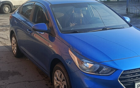 Hyundai Solaris II рестайлинг, 2019 год, 1 250 000 рублей, 3 фотография