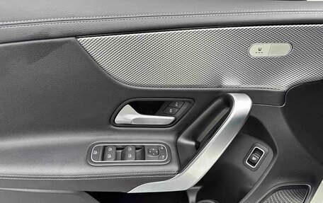 Mercedes-Benz A-Класс, 2022 год, 2 000 000 рублей, 13 фотография