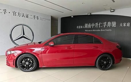 Mercedes-Benz A-Класс, 2022 год, 1 550 000 рублей, 7 фотография