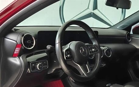 Mercedes-Benz A-Класс, 2022 год, 1 550 000 рублей, 6 фотография