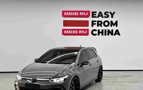 Volkswagen Golf VIII, 2023 год, 1 610 888 рублей, 3 фотография