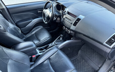 Mitsubishi Outlander III рестайлинг 3, 2007 год, 725 000 рублей, 8 фотография