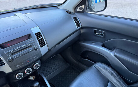 Mitsubishi Outlander III рестайлинг 3, 2007 год, 725 000 рублей, 33 фотография