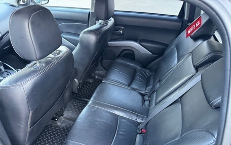 Mitsubishi Outlander III рестайлинг 3, 2007 год, 725 000 рублей, 31 фотография