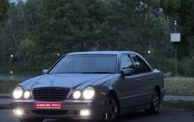Mercedes-Benz E-Класс, 2001 год, 530 000 рублей, 1 фотография