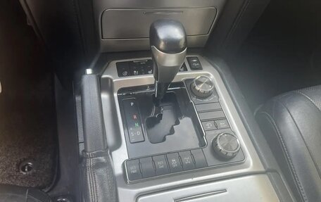 Toyota Land Cruiser 200, 2015 год, 4 450 000 рублей, 5 фотография