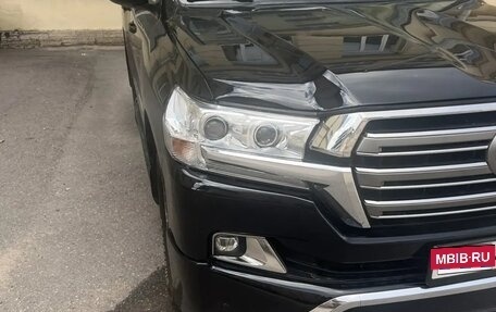 Toyota Land Cruiser 200, 2015 год, 4 450 000 рублей, 16 фотография