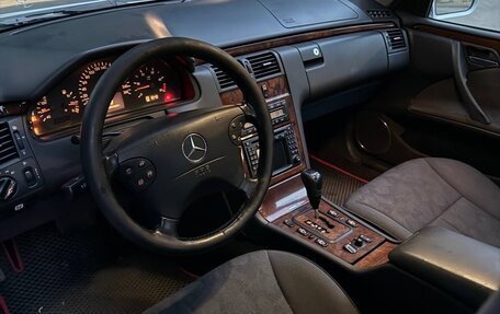 Mercedes-Benz E-Класс, 2001 год, 530 000 рублей, 5 фотография