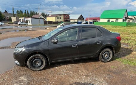 Renault Logan II, 2018 год, 850 000 рублей, 2 фотография