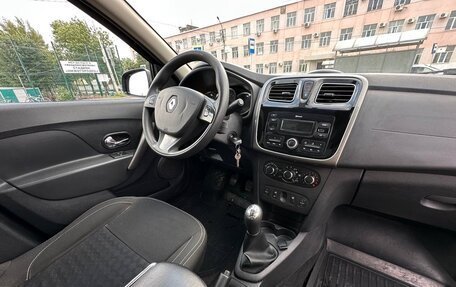 Renault Logan II, 2018 год, 850 000 рублей, 8 фотография
