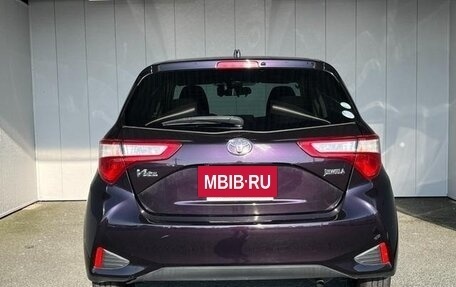 Toyota Vitz, 2018 год, 730 000 рублей, 5 фотография