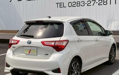Toyota Vitz, 2018 год, 850 000 рублей, 3 фотография