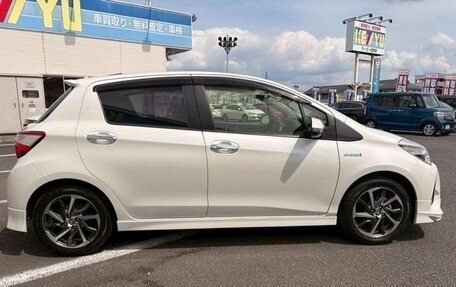 Toyota Vitz, 2018 год, 850 000 рублей, 6 фотография