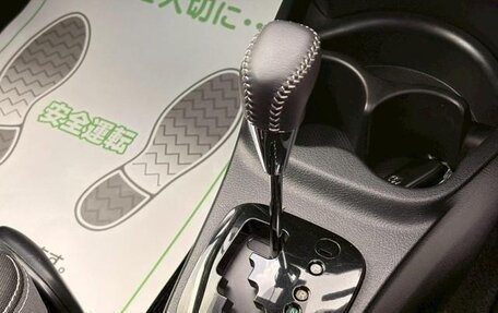 Toyota Vitz, 2018 год, 850 000 рублей, 22 фотография