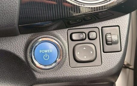 Toyota Vitz, 2018 год, 850 000 рублей, 19 фотография