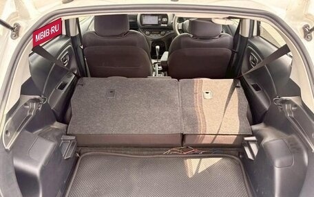 Toyota Vitz, 2018 год, 850 000 рублей, 14 фотография