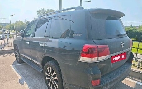 Toyota Land Cruiser 200, 2019 год, 8 449 000 рублей, 4 фотография