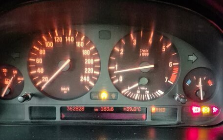 BMW 5 серия, 2000 год, 575 000 рублей, 13 фотография