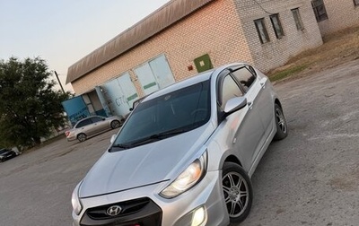 Hyundai Solaris II рестайлинг, 2012 год, 415 000 рублей, 1 фотография