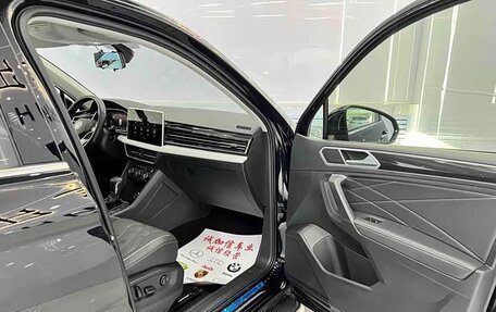 Volkswagen Tiguan II, 2022 год, 2 580 000 рублей, 4 фотография