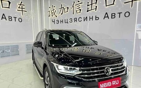 Volkswagen Tiguan II, 2022 год, 2 580 000 рублей, 9 фотография