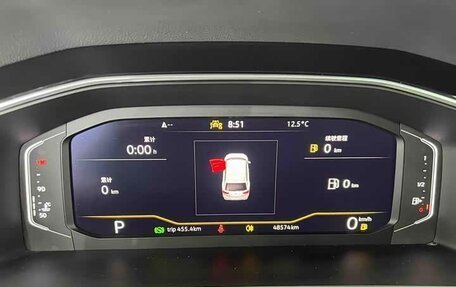 Volkswagen Tiguan II, 2022 год, 2 580 000 рублей, 12 фотография