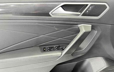 Volkswagen Tiguan II, 2022 год, 2 580 000 рублей, 18 фотография