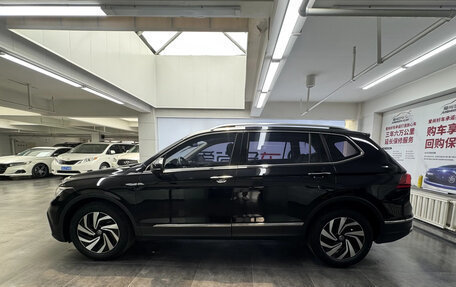 Volkswagen Tiguan II, 2022 год, 2 300 007 рублей, 4 фотография