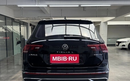 Volkswagen Tiguan II, 2022 год, 2 300 007 рублей, 6 фотография