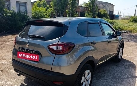 Renault Kaptur I рестайлинг, 2017 год, 900 000 рублей, 3 фотография