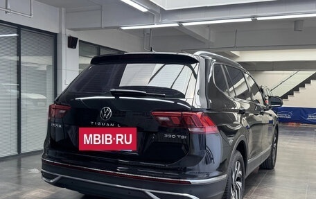 Volkswagen Tiguan II, 2022 год, 2 300 007 рублей, 7 фотография