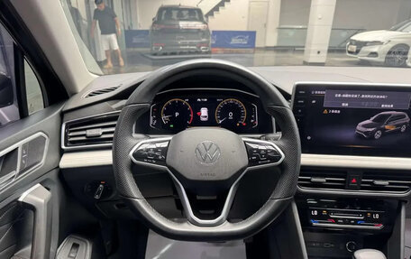 Volkswagen Tiguan II, 2022 год, 2 300 007 рублей, 12 фотография