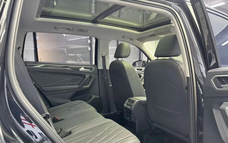 Volkswagen Tiguan II, 2022 год, 2 300 007 рублей, 17 фотография