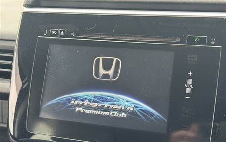 Honda Stepwgn IV, 2017 год, 1 600 000 рублей, 18 фотография